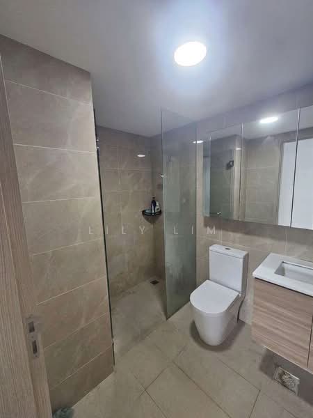 Treasure at Tampines, 5 Tampines Lane, 2 Bedrooms, 592 sqft, Condominium For Rent, by Lily Lim, 500164720 - Bathroom - PropertyGuru.com.sg