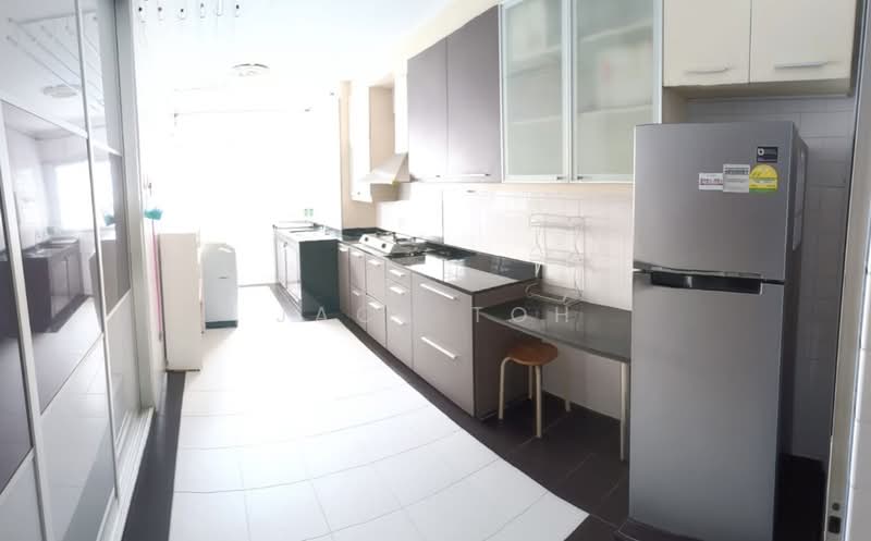 164 Bukit Batok Street 11, 164 Bukit Batok Street 11, 2 Bedrooms, 700 sqft, HDB Flat For Rent, by Jack Toh, 500164721 - Kitchen - PropertyGuru.com.sg