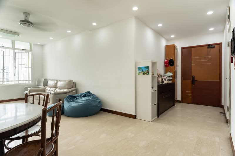 Compass Heights, 9 Sengkang Square, 3 Bedrooms, 1,249 sqft, Condominium For Sale, by Joy Wong, 500164723 - Living Room - PropertyGuru.com.sg