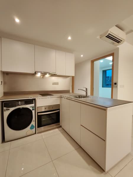 Ripple Bay, 4 Pasir Ris Link, 2 Bedrooms, 786 sqft, Condominium For Rent, by Ong Wendy, 500164725 - Kitchen - PropertyGuru.com.sg