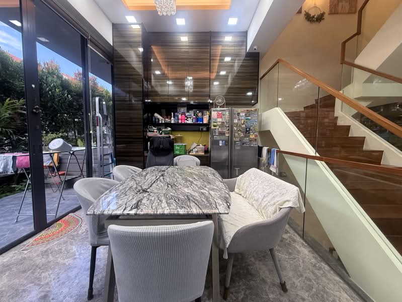 Alana, Sunrise Terrace, 4 Bedrooms, 3,057 sqft, Terraced House For Sale, by Esther Tan, 500164732 - Dining Room - PropertyGuru.com.sg