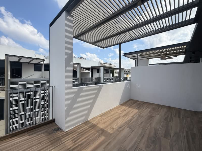 Alana, Sunrise Terrace, 4 Bedrooms, 3,057 sqft, Terraced House For Sale, by Esther Tan, 500164732 - Balcony - PropertyGuru.com.sg