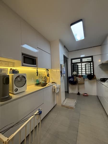405B Northshore Drive, 405B Northshore Drive, 3 Bedrooms, 1,021 sqft, HDB Flat For Sale, by Natasha Goh, 500164738 - Kitchen - PropertyGuru.com.sg