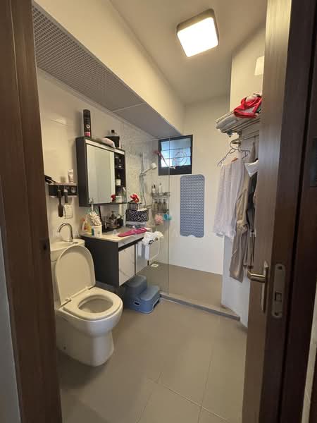 405B Northshore Drive, 405B Northshore Drive, 3 Bedrooms, 1,021 sqft, HDB Flat For Sale, by Natasha Goh, 500164738 - Bathroom - PropertyGuru.com.sg