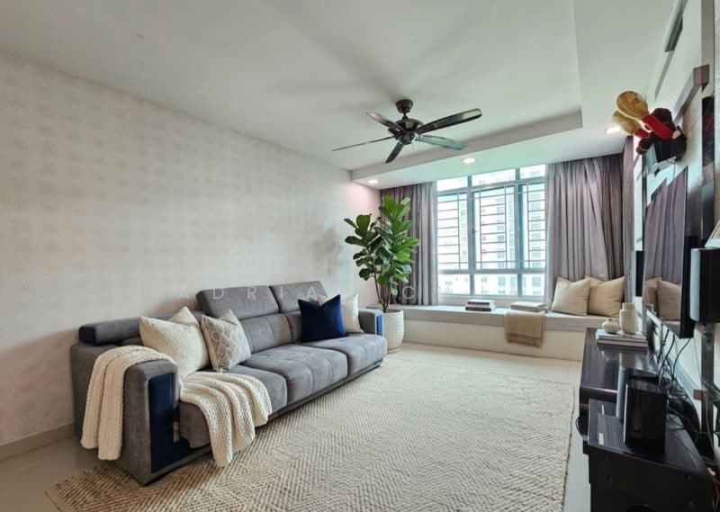 182 Edgefield Plains, 182 Edgefield Plains, 4 Bedrooms, 1,377 sqft, HDB Flat For Sale, by Adrian Chua, 500164747 - Living Room - PropertyGuru.com.sg