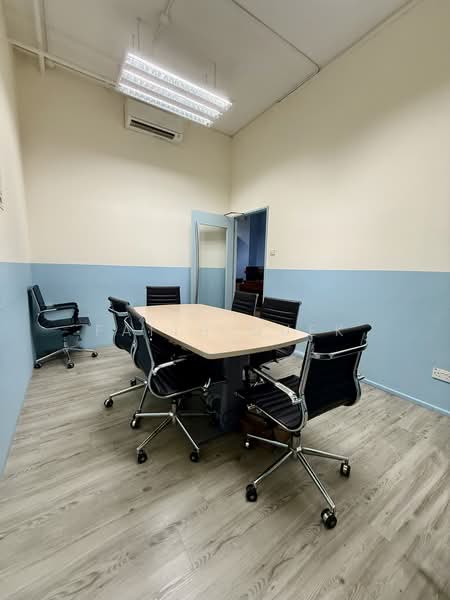 Midview City, 18 Sin Ming Lane, 1,496 sqft, Light Industrial (B1) For Sale, by Faith Quek, 500164756 - Interior - CommercialGuru.com.sg