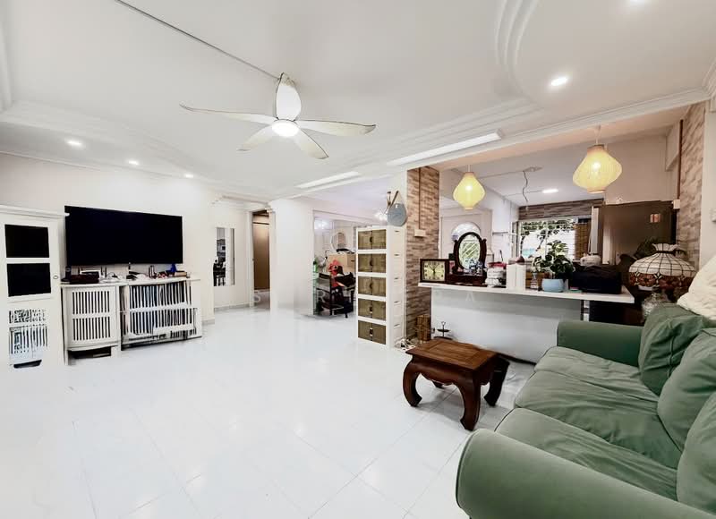 693 Hougang Street 61, 693 Hougang Street 61, 3 Bedrooms, 915 sqft, HDB Flat For Sale, by Aszri ERA, 500164762 - Living Room - PropertyGuru.com.sg