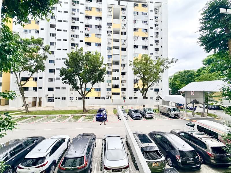 693 Hougang Street 61, 693 Hougang Street 61, 3 Bedrooms, 915 sqft, HDB Flat For Sale, by Aszri ERA, 500164762 - Exterior - PropertyGuru.com.sg