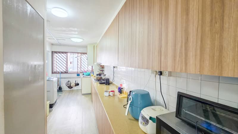 637 Hougang Avenue 8, 637 Hougang Avenue 8, 3 Bedrooms, 904 sqft, HDB Flat For Sale, by Felicia Tan Yi Jie, 500164764 - Kitchen - PropertyGuru.com.sg