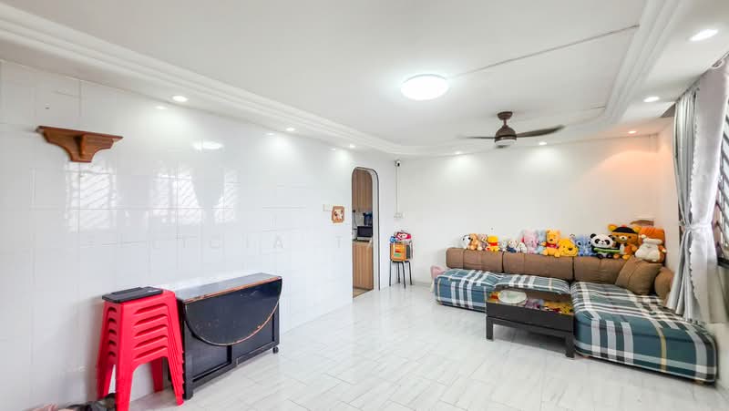 637 Hougang Avenue 8, 637 Hougang Avenue 8, 3 Bedrooms, 904 sqft, HDB Flat For Sale, by Felicia Tan Yi Jie, 500164764 - Living Room - PropertyGuru.com.sg