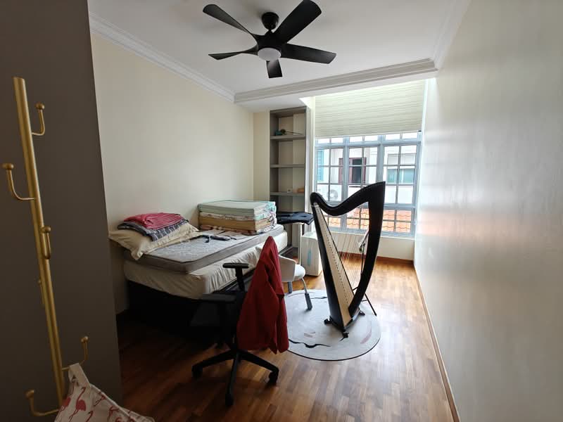 Eastwood Walk Gardens, Eastwood Walk, Room Rental, 300 sqft, Terraced House For Rent, by Gina Tng, 500164765 - Bedroom 1 - PropertyGuru.com.sg