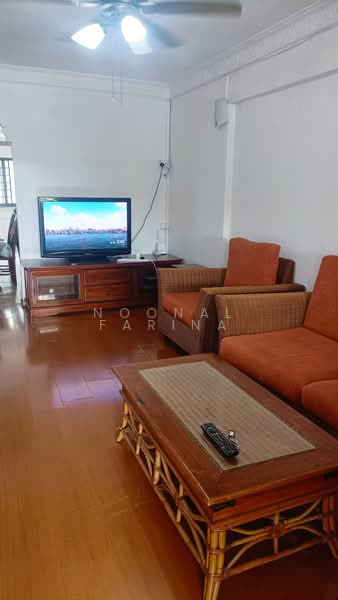120 Potong Pasir Avenue 1, 120 Potong Pasir Avenue 1, 2 Bedrooms, 742 sqft, HDB Flat For Rent, by Noonal Farina, 500164772 - Living Room - PropertyGuru.com.sg