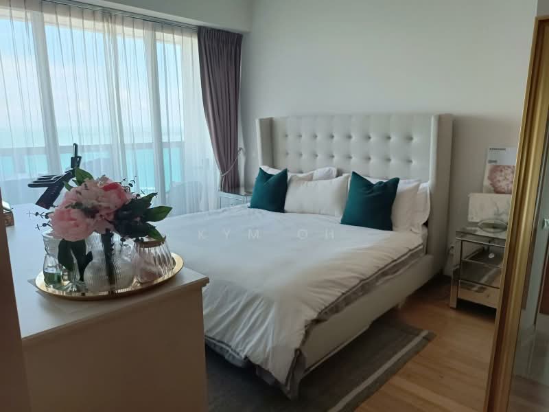 Marina Bay Residences, 18 Marina Boulevard, 2 Bedrooms, 1,076 sqft, Condominium For Rent, by Kym Oh, 500164781 - Bedroom - PropertyGuru.com.sg