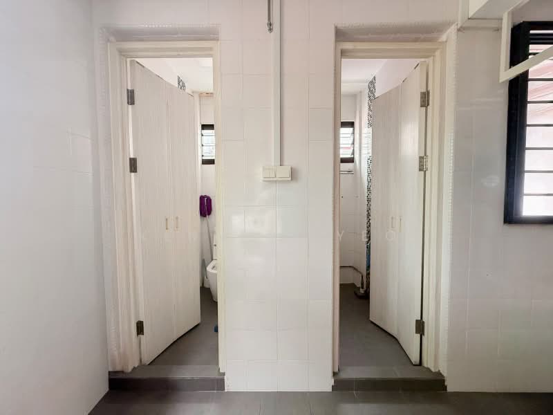 5 Changi Village Road, 5 Changi Village Road, 2 Bedrooms, 710 sqft, HDB Flat For Sale, by Kenneth Yeo, 500164782 - Bathroom - PropertyGuru.com.sg