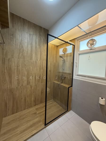 621B Tampines Street 61, 621B Tampines Street 61, 3 Bedrooms, 1,001 sqft, HDB Flat For Sale, by Chang Juliet, 500164788 - Bathroom - PropertyGuru.com.sg