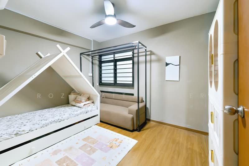 446 Choa Chu Kang Avenue 4, 446 Choa Chu Kang Avenue 4, 3 Bedrooms, 1,076 sqft, HDB Flat For Sale, by Rozi Faith Naser, 500164789 - Bedroom 2 - PropertyGuru.com.sg