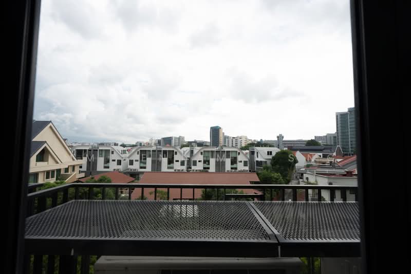 Sant Ritz, 1 Pheng Geck Avenue, 2 Bedrooms, 1,248 sqft, Condominium For Sale, by MM Benjamin Sng, 500164790 - Landed view from Common Bedroom - PropertyGuru.com.sg