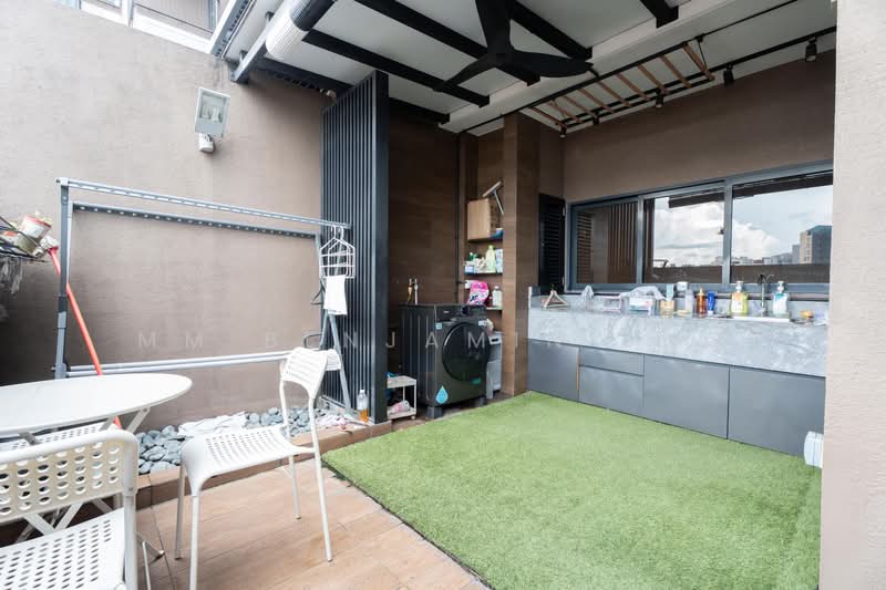 Sant Ritz, 1 Pheng Geck Avenue, 2 Bedrooms, 1,248 sqft, Condominium For Sale, by MM Benjamin Sng, 500164790 - Roof Terrace - PropertyGuru.com.sg