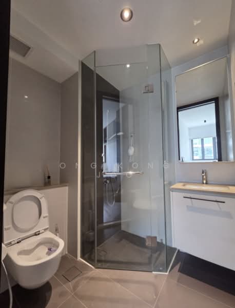 The Lilium, 31 How Sun Road, 2 Bedrooms, 710 sqft, Condominium For Sale, by Ong Kong Joo, 500164791 - Bathroom - PropertyGuru.com.sg