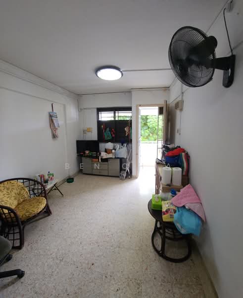 712 Bedok Reservoir Road, 712 Bedok Reservoir Road, 2 Bedrooms, 732 sqft, HDB Flat For Sale, by Ben Chia, 500164792 - Living Room - PropertyGuru.com.sg