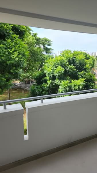 712 Bedok Reservoir Road, 712 Bedok Reservoir Road, 2 Bedrooms, 732 sqft, HDB Flat For Sale, by Ben Chia, 500164792 - Balcony - PropertyGuru.com.sg
