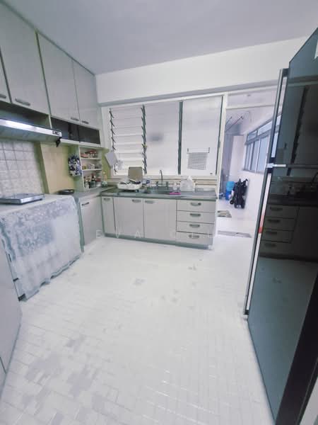 Lagoon View, 5000J Marine Parade Road, Room Rental, 160 sqft, Apartment For Rent, by Eva Qiu, 500164794 - Kitchen - PropertyGuru.com.sg