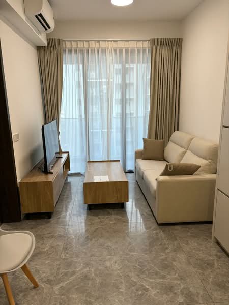 The M, 38 Middle Road, Beach Road / Bugis / Rochor, 1 Bedroom, 463 sqft, Condominium For Sale, by Eileen Lau, 500164800 - Living Room - PropertyGuru.com.sg
