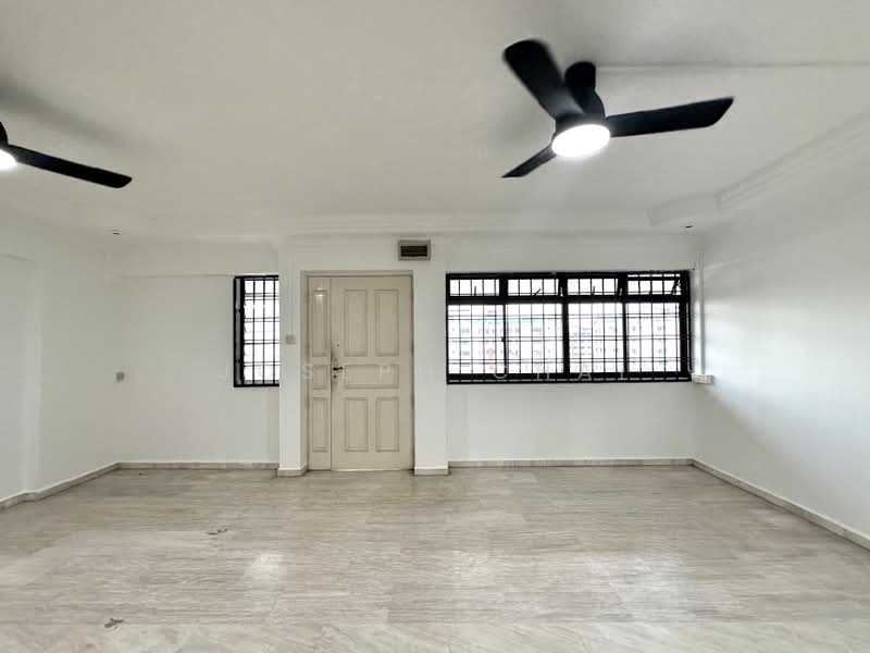 748 Woodlands Circle, 748 Woodlands Circle, 3 Bedrooms, 1,109 sqft, HDB Flat For Sale, by Joseph Chai, 500164806 - Living Room - PropertyGuru.com.sg