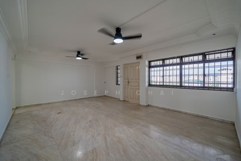 748 Woodlands Circle, 748 Woodlands Circle, 3 Bedrooms, 1,109 sqft, HDB Flat For Sale, by Joseph Chai, 500164806 - Living Room - PropertyGuru.com.sg