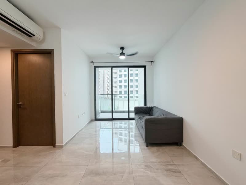 Affinity At Serangoon, 22 Serangoon North Avenue 1, 2 Bedrooms, 732 sqft, Condominium For Sale, by Jax Lim, 500164811 - Living Room - PropertyGuru.com.sg