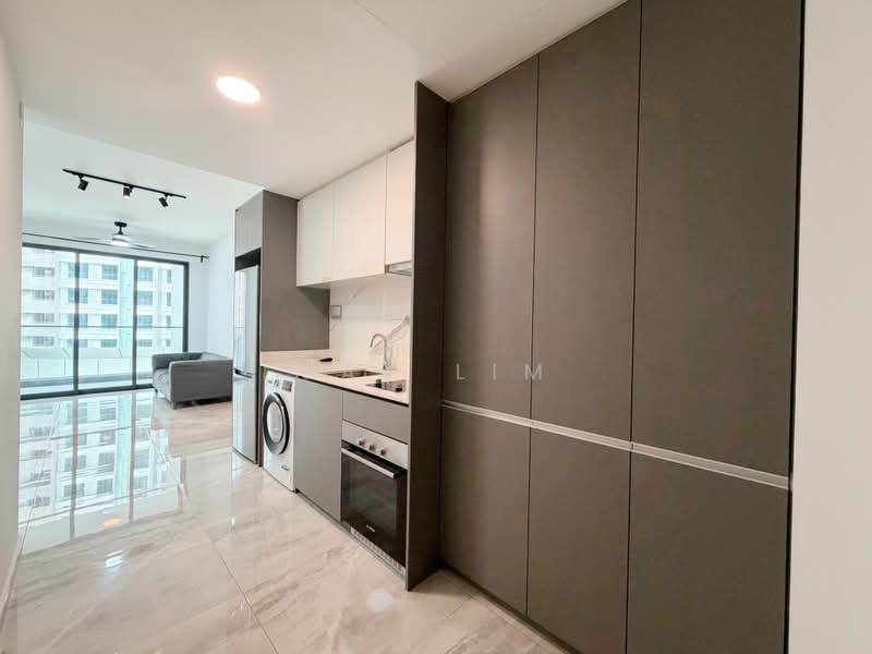 Affinity At Serangoon, 22 Serangoon North Avenue 1, 2 Bedrooms, 732 sqft, Condominium For Sale, by Jax Lim, 500164811 - Kitchen - PropertyGuru.com.sg
