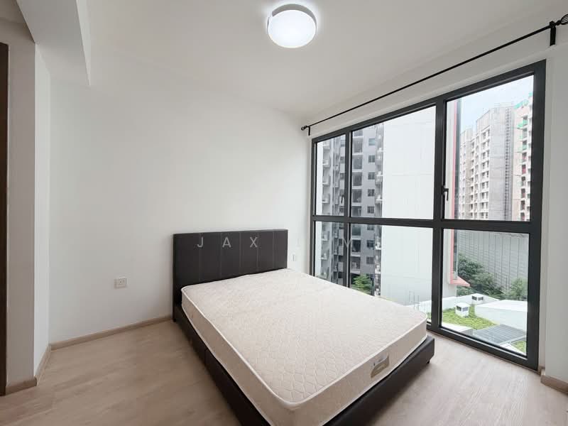 Affinity At Serangoon, 22 Serangoon North Avenue 1, 2 Bedrooms, 732 sqft, Condominium For Sale, by Jax Lim, 500164811 - Master Bedroom - PropertyGuru.com.sg