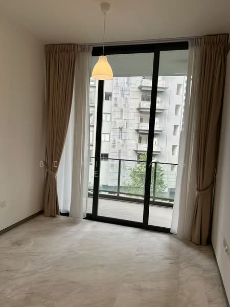 Robin Residences, 1 Robin Drive, 2 Bedrooms, 829 sqft, Condominium For Rent, by Bernie Wang 王盛雄, 500164820 - Balcony - PropertyGuru.com.sg