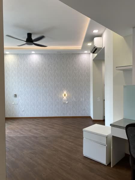 Costa Rhu, 7 Rhu Cross, 4 Bedrooms, 2,056 sqft, Condominium For Rent, by Renu Mahesh, 500164828 - Bed room  - PropertyGuru.com.sg