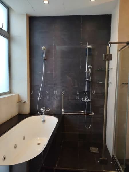 bedok road, Bedok Road, 5 Bedrooms, 3,820 sqft, Semi-Detached House For Rent, by Jenny Lau Wee Eng, 500164835 - Bathroom - PropertyGuru.com.sg