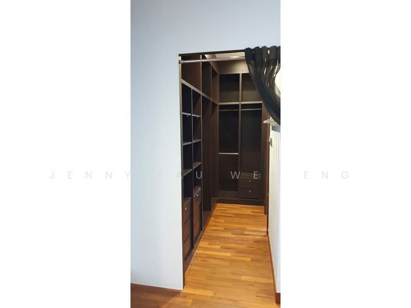 bedok road, Bedok Road, 5 Bedrooms, 3,820 sqft, Semi-Detached House For Rent, by Jenny Lau Wee Eng, 500164835 - walk-in closet - PropertyGuru.com.sg