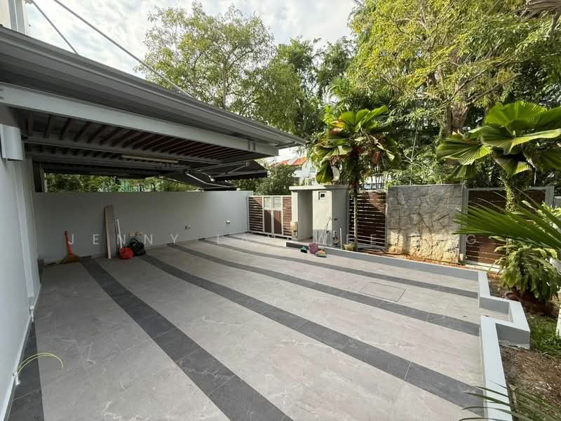 bedok road, Bedok Road, 5 Bedrooms, 3,820 sqft, Semi-Detached House For Rent, by Jenny Lau Wee Eng, 500164835 - Car Porch - PropertyGuru.com.sg