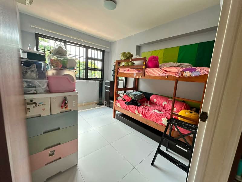 548B Segar Road, 548B Segar Road, 3 Bedrooms, 990 sqft, HDB Flat For Sale, by Jeffrey Hun, 500164850 - Bedroom - PropertyGuru.com.sg