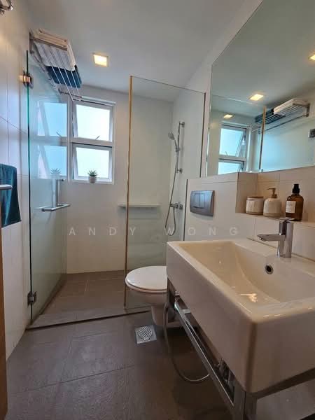 Worthington, 35 Butterworth Lane, 4 Bedrooms, 2,110 sqft, Apartment For Sale, by Andy Wong, 500164852 - Bathroom - PropertyGuru.com.sg