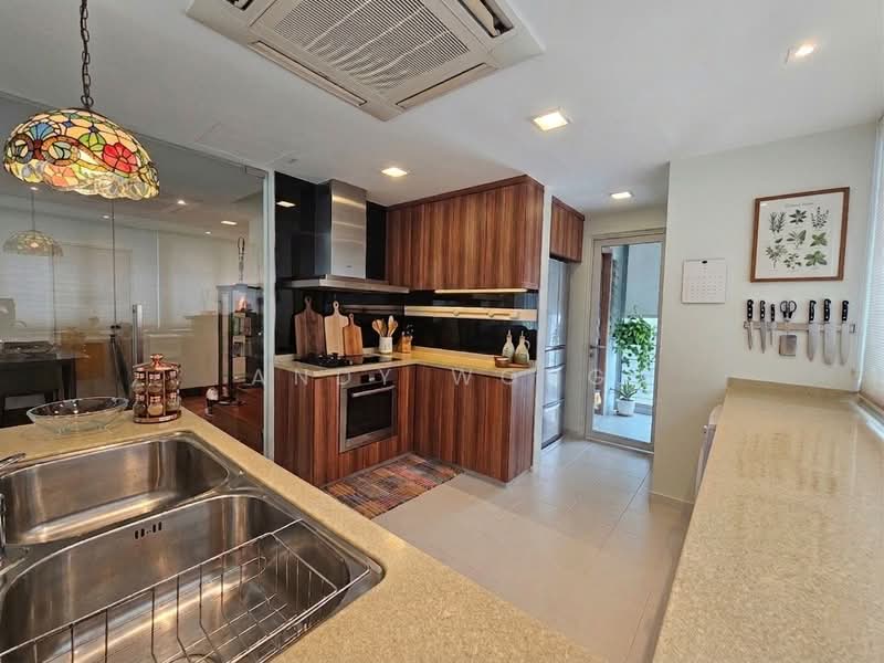 Worthington, 35 Butterworth Lane, 4 Bedrooms, 2,110 sqft, Apartment For Sale, by Andy Wong, 500164852 - Kitchen - PropertyGuru.com.sg