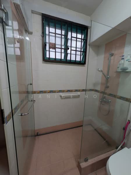 688E Woodlands Drive 75, 688E Woodlands Drive 75, Room Rental, 150 sqft, HDB Flat For Rent, by Janice Ho, 500164853 - Bathroom - PropertyGuru.com.sg