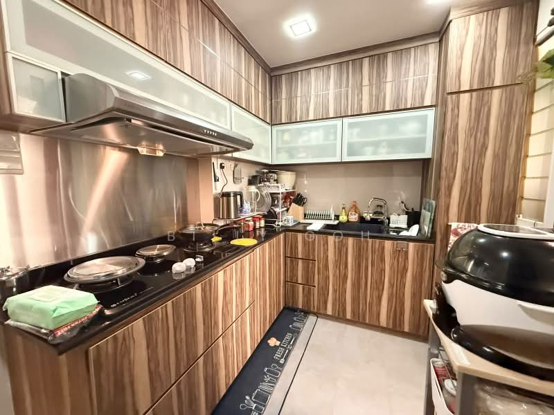 The Petals, 85 Hillview Avenue, 4 Bedrooms, 1,636 sqft, Condominium For Sale, by Billy Goh, 500164857 - Kitchen - PropertyGuru.com.sg