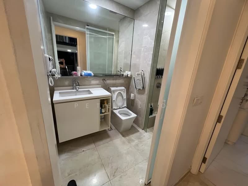 Kingsford Hillview Peak, 105 Hillview Rise, 3 Bedrooms, 1,001 sqft, Condominium For Rent, by PETER LUO, 500164858 - Bathroom - PropertyGuru.com.sg