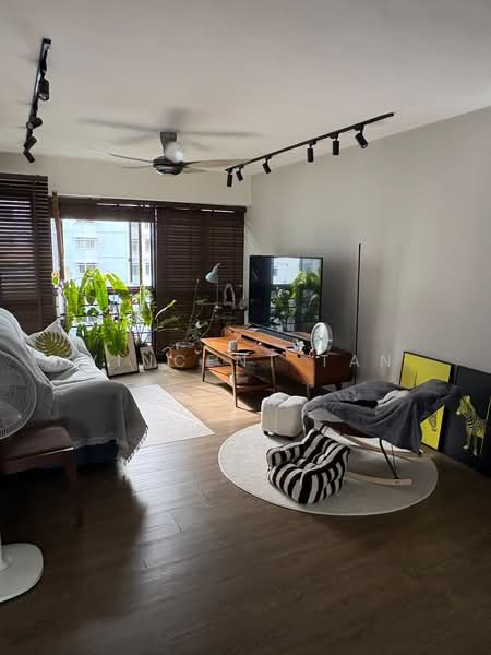 610 Jurong West Street 65, 610 Jurong West Street 65, 3 Bedrooms, 1,227 sqft, HDB Flat For Sale, by Vincent Tan, 500164871 - Living Room - PropertyGuru.com.sg