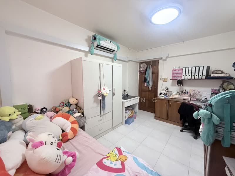 255 Yishun Ring Road, 255 Yishun Ring Road, 3 Bedrooms, 1,119 sqft, HDB Flat For Sale, by Kelly Sng, 500164875 - Common Bedroom 1 - PropertyGuru.com.sg