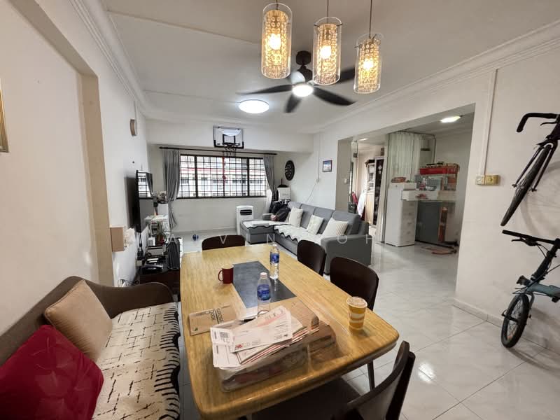 880 Woodlands Street 82, 880 Woodlands Street 82, 4 Bedrooms, 1,323 sqft, HDB Flat For Sale, by Alvin Loh, 500164878 - Living Room - PropertyGuru.com.sg