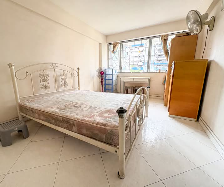 35 Chai Chee Avenue, 35 Chai Chee Avenue, 3 Bedrooms, 883 sqft, HDB Flat For Rent, by Blven Chan, 500164888 - Master Bedroom - PropertyGuru.com.sg
