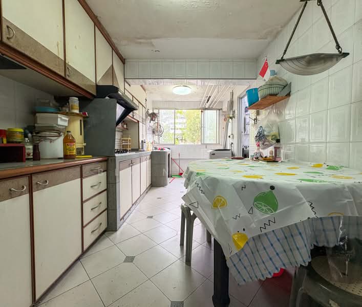 35 Chai Chee Avenue, 35 Chai Chee Avenue, 3 Bedrooms, 883 sqft, HDB Flat For Rent, by Blven Chan, 500164888 - Kitchen - PropertyGuru.com.sg