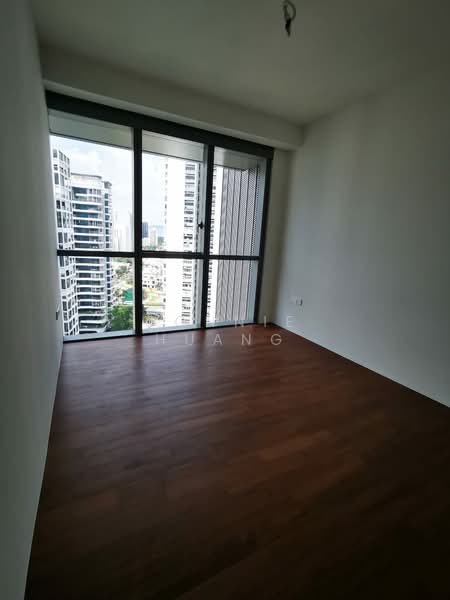 Amber Park, 18 Amber Gardens, 4 Bedrooms, 1,302 sqft, Condominium For Sale, by Connie Huang, 500164897 - View - PropertyGuru.com.sg