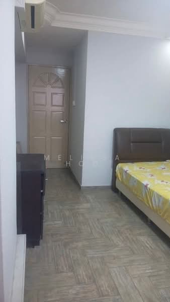 439 Hougang Avenue 8, 439 Hougang Avenue 8, Room Rental, 100 sqft, HDB Flat For Rent, by Melissa Hoo, 500164910 - Bedroom - PropertyGuru.com.sg